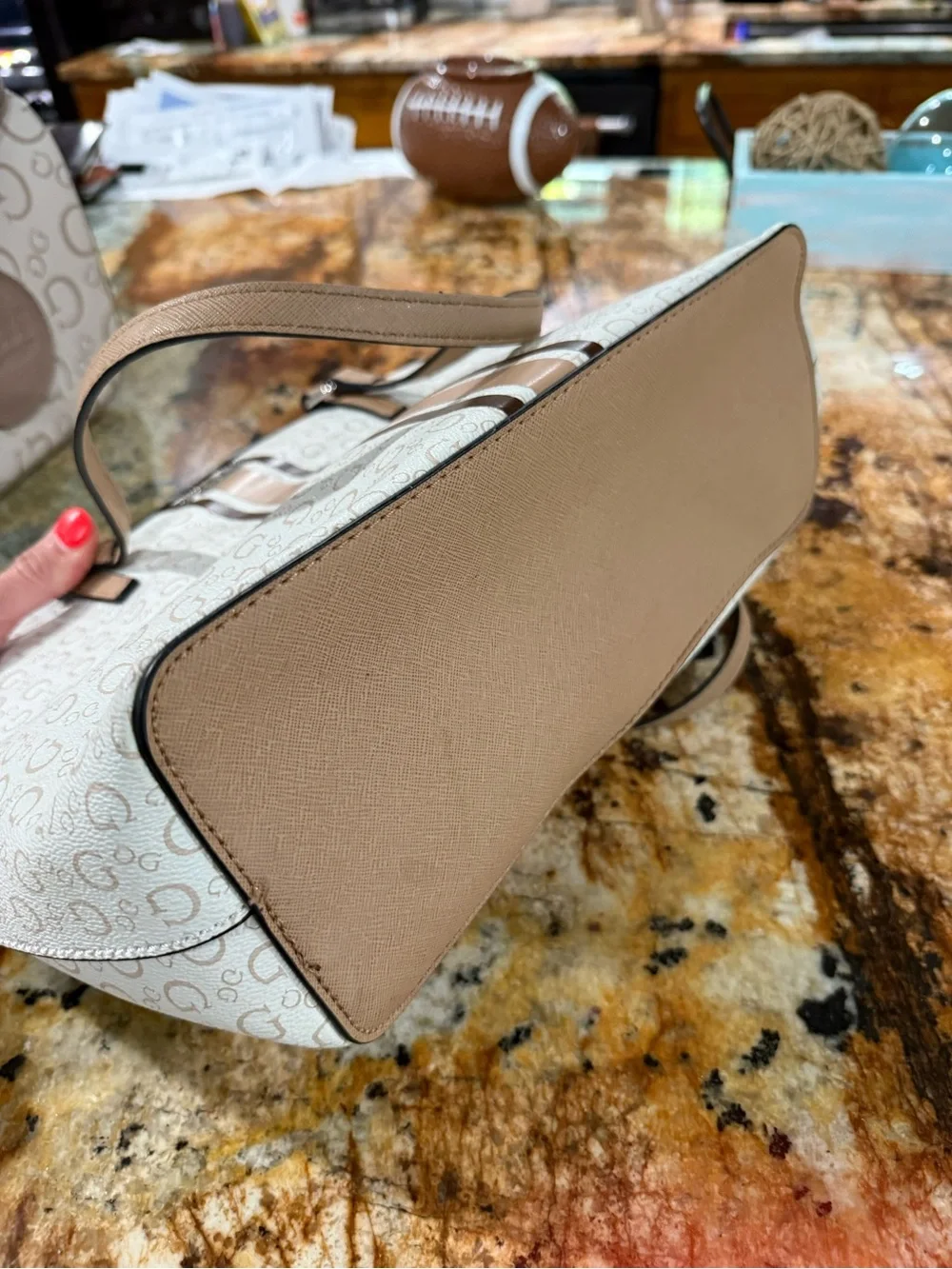 GUESS Cream and Tan Signature Stripe Tote